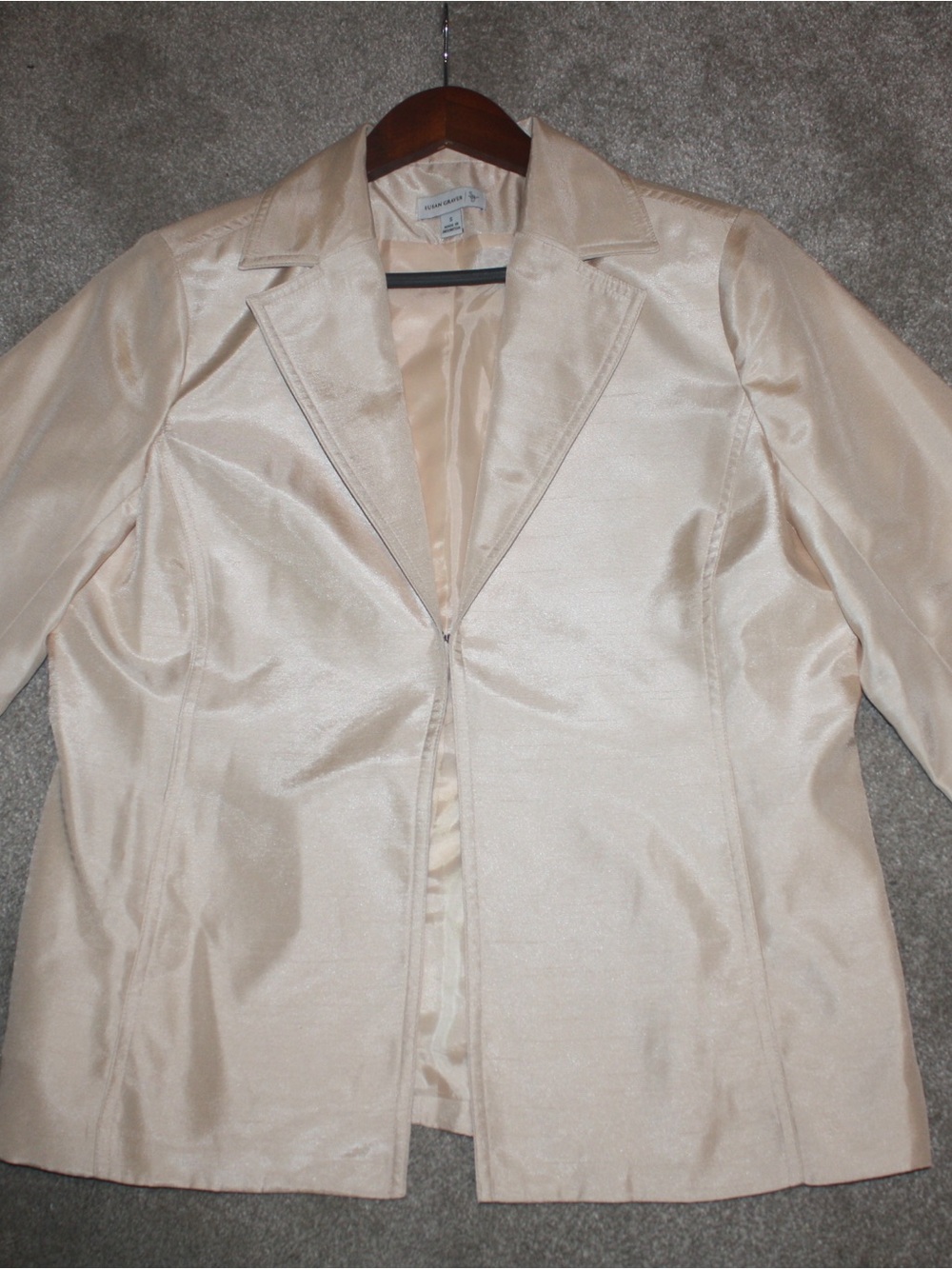 Susan Graver Light Beige/Pearl Satin Finish Blazer Jacket - Size - Small
